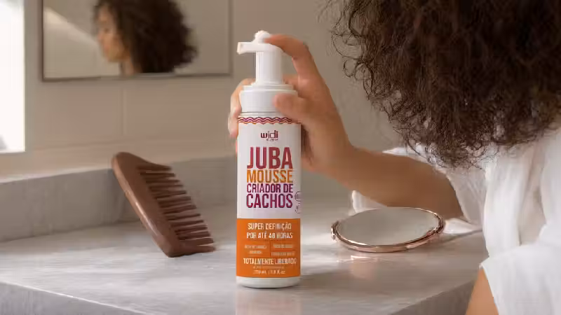 Melhor Finalizador Cabelo Cacheado: Análise Técnica de Definição, Hidratação e Resistência ao Frizz