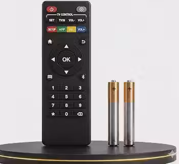 Controle Remoto Universal +2 Pilhas TV Smart Premium IR TV Box Android Ultra Versátil Botões de Atalho Longo Alcance Plug Play Preto